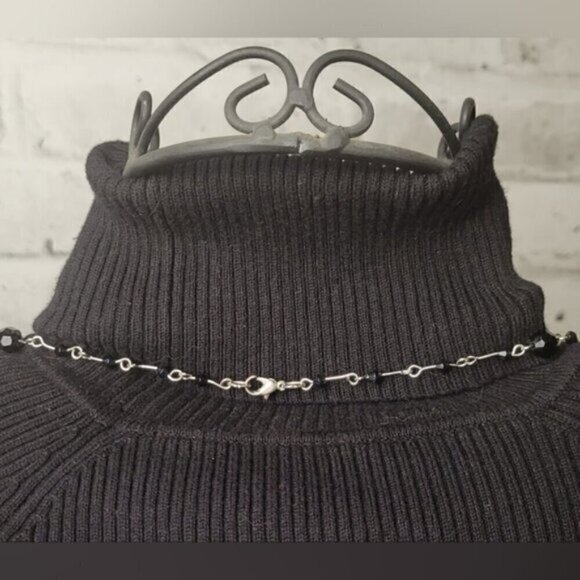 Retro faux Pearl With Black Beads Single Strand or Multiple Strands - Picture 4 of 4